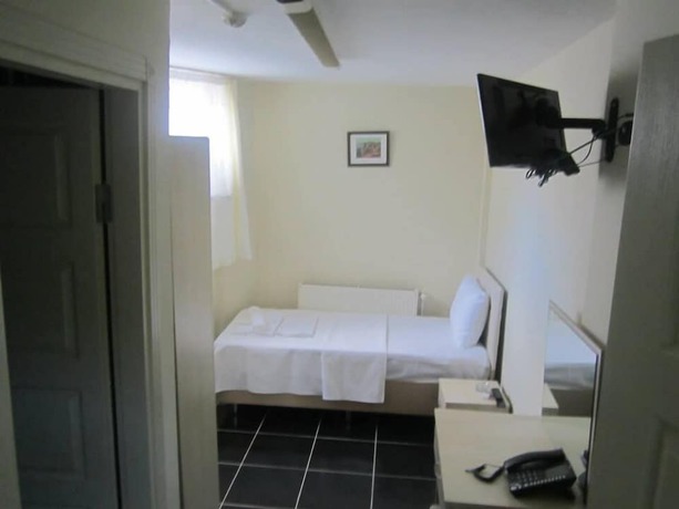 Imagen de la habitación del Saral Hotel. Foto 8