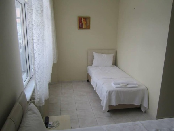 Imagen de la habitación del Saral Hotel. Foto 15