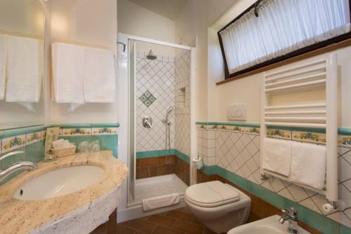 Imagen de la habitación del Sarand Relais. Foto 7