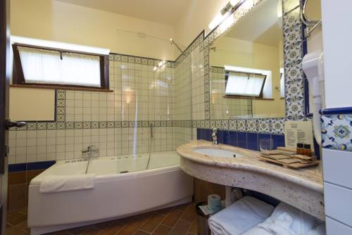 Imagen de la habitación del Sarand Relais. Foto 8