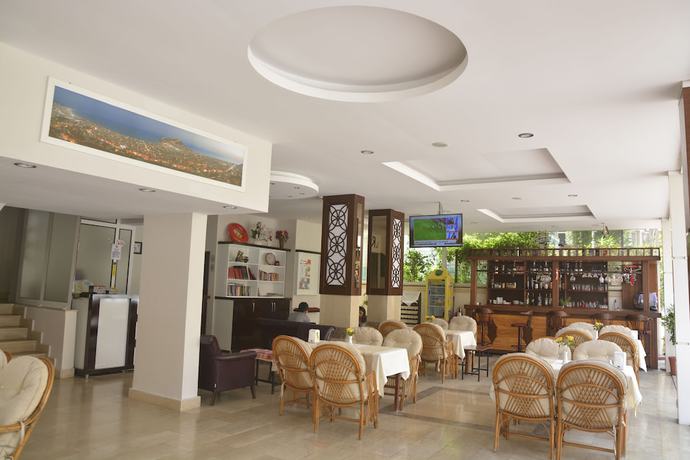 Imagen del bar/restaurante del Saray Apart Hotel. Foto 3