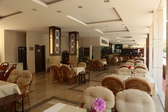 Imagen de los interiores del Saray Apart Hotel. Foto 13