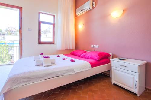 Imagen de la habitación del Saray Hotel, Kas. Foto 1
