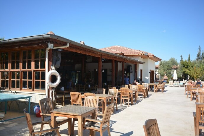 Imagen del bar/restaurante del Saray Hotel, &Ouml;l&uuml;deniz. Foto 16