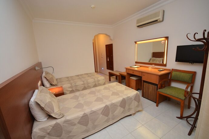 Imagen de la habitación del Saray Hotel, &Ouml;l&uuml;deniz. Foto 19