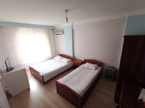 Imagen de la habitación del Saray Otel. Foto 2