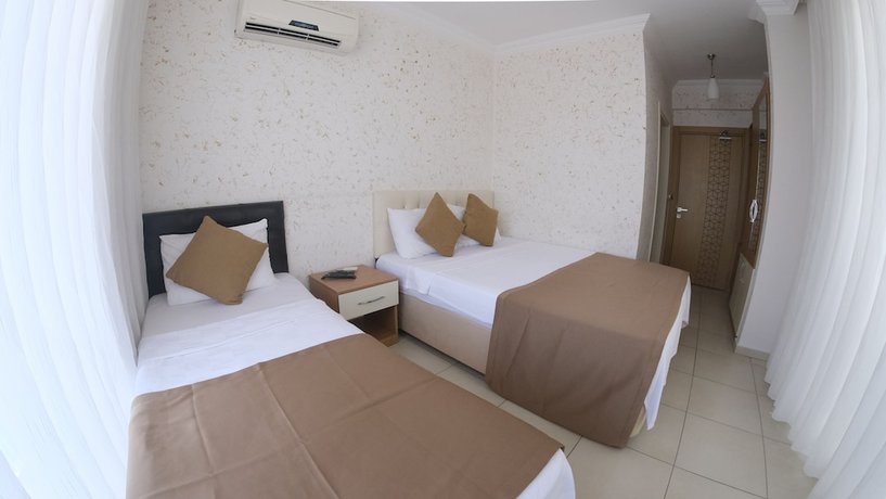 Imagen de la habitación del Sardunya Hotel, FETHIYE. Foto 7