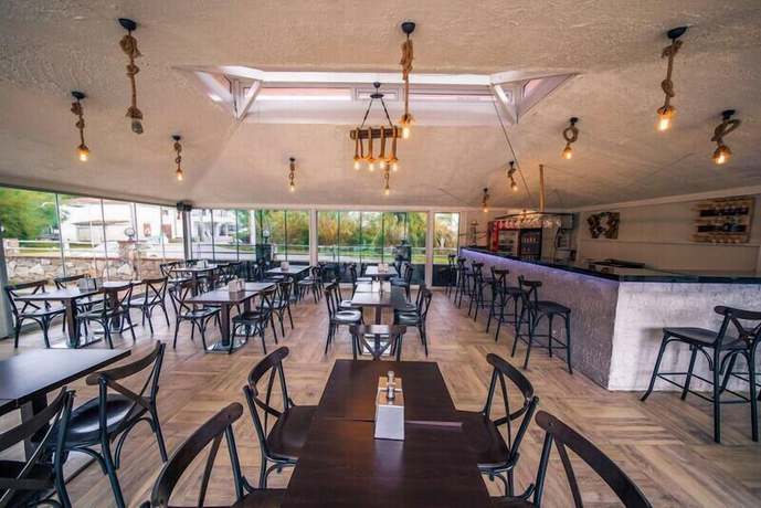 Imagen del bar/restaurante del Sardunya Hotel, FETHIYE. Foto 4