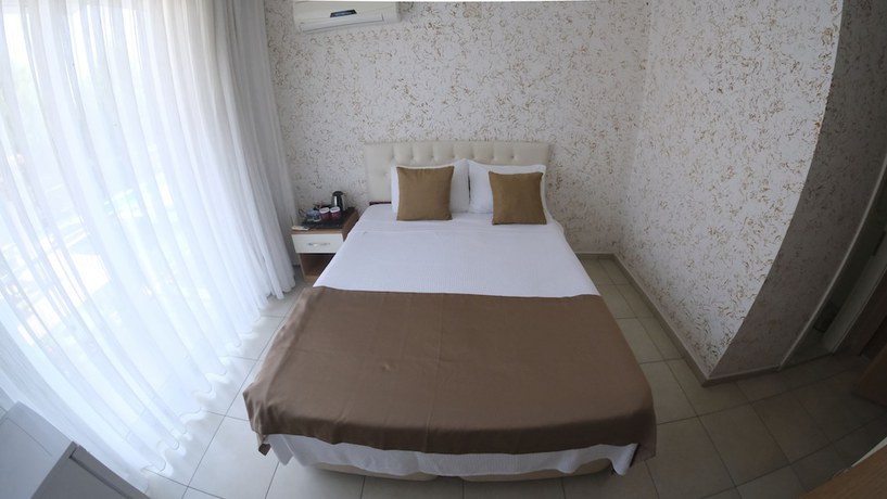 Imagen de la habitación del Sardunya Hotel, FETHIYE. Foto 14