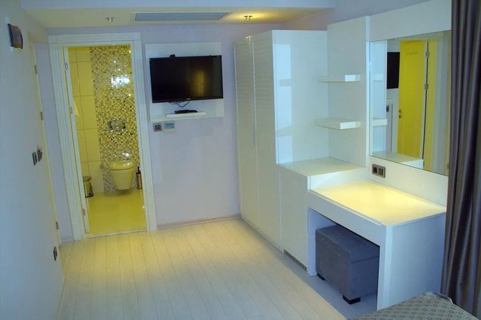 Imagen de la habitación del Sare Hotel. Foto 13