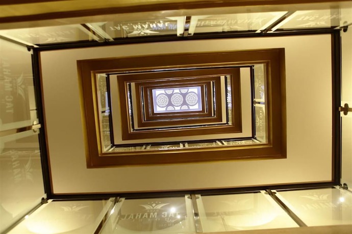 Imagen de los interiores del Sarr Tac Mahal Hotel. Foto 17