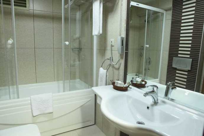 Imagen de la habitación del Sarr Tac Mahal Hotel. Foto 15