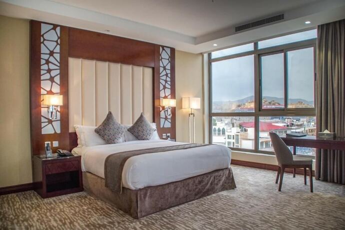 Imagen general del Sarwat Park. Foto 2