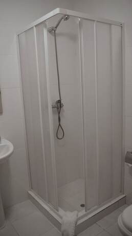 Imagen de la habitación del S&atilde;o Pedro Guesthouse. Foto 8