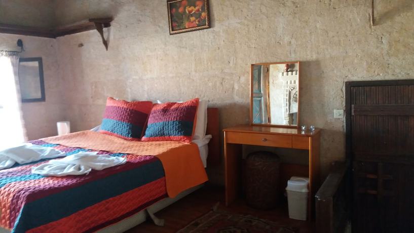 Imagen de la habitación del Sato Cave Hotel. Foto 13