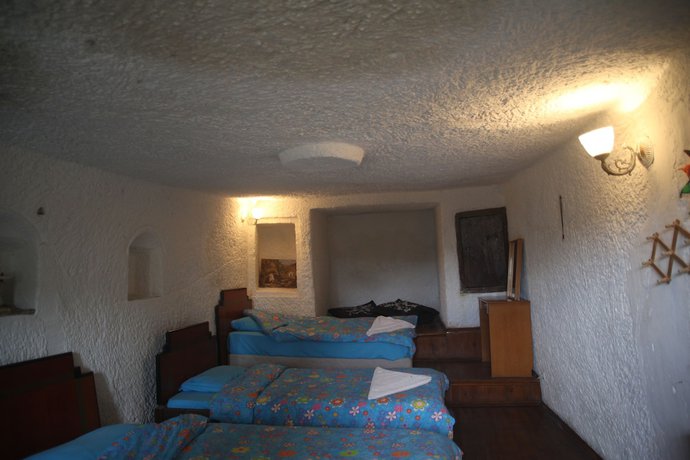 Imagen de la habitación del Sato Cave Hotel. Foto 14