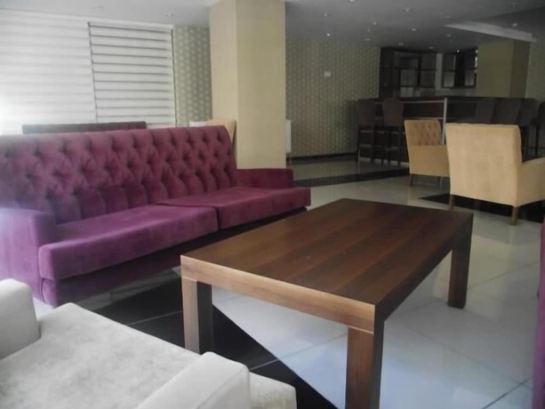 Imagen de los interiores del Savis Otel. Foto 15