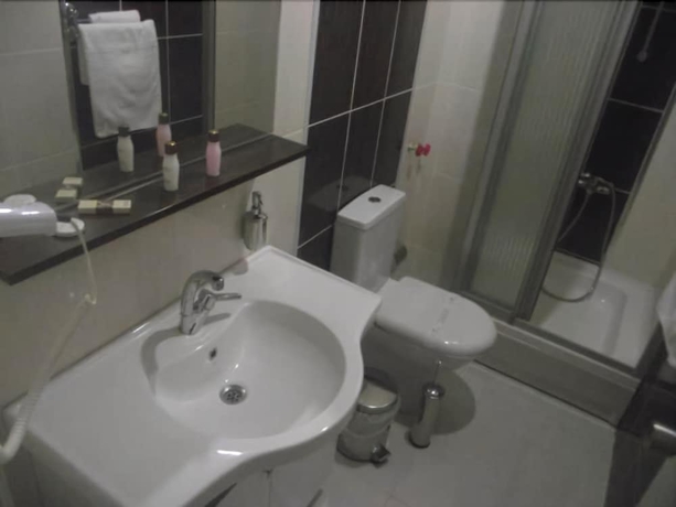 Imagen de la habitación del Savis Otel. Foto 11