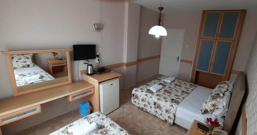 Imagen de la habitación del Savran Otel. Foto 15
