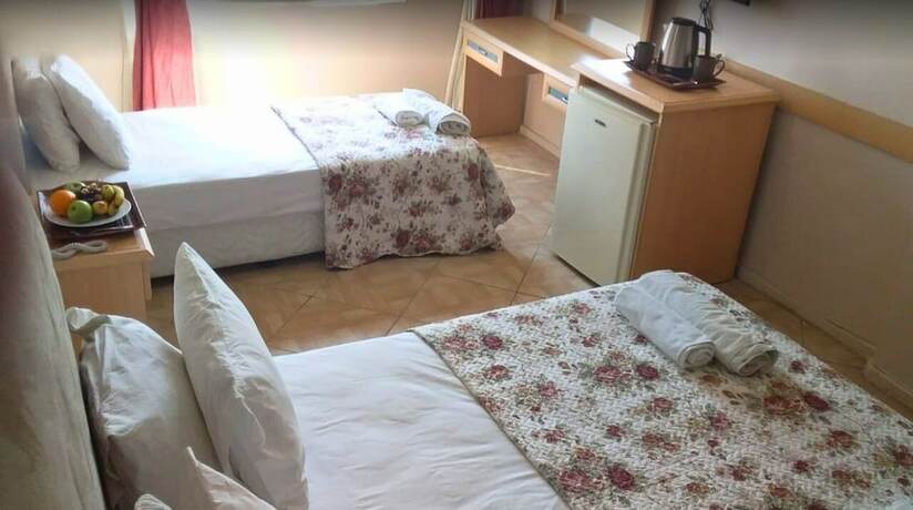 Imagen de la habitación del Savran Otel. Foto 17