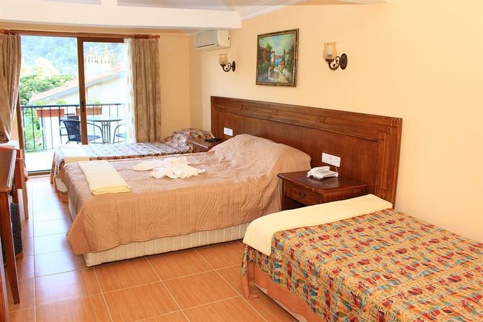Imagen de la habitación del Scala Hotel. Foto 14