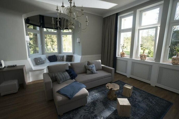 Imagen de la habitación del Schloss mit Park Kaarz. Foto 13