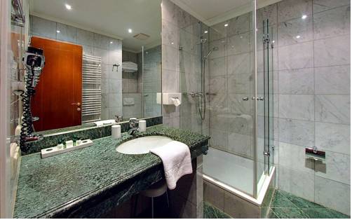 Imagen de la habitación del Schlosshotel Gr&uuml;nwald. Foto 3