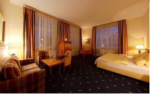 Imagen de la habitación del Schlosshotel Gr&uuml;nwald. Foto 11