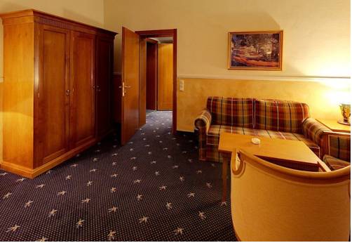 Imagen de la habitación del Schlosshotel Gr&uuml;nwald. Foto 14