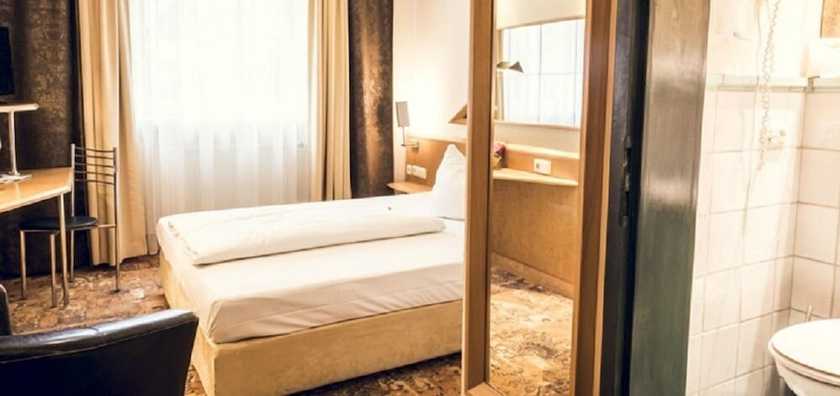 Imagen de la habitación del Schlosshotel Neufahrn. Foto 10