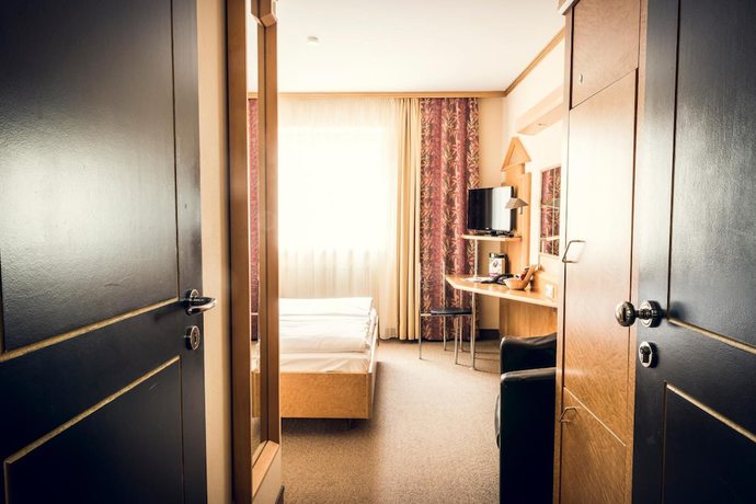 Imagen de la habitación del Schlosshotel Neufahrn. Foto 18
