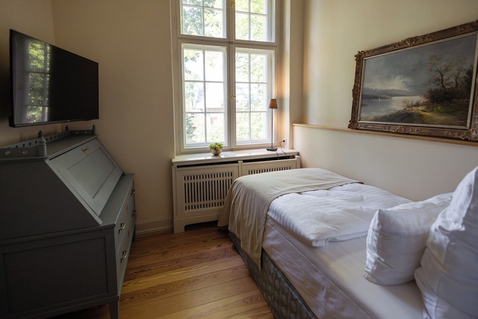 Imagen de la habitación del Schlosshotel Neustrelitz. Foto 13