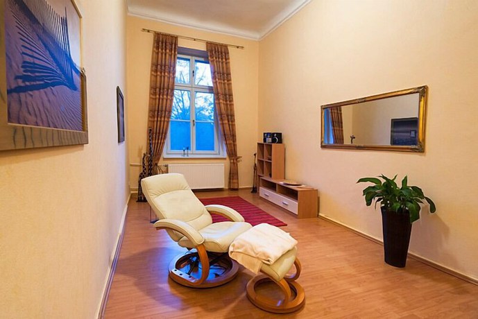Imagen de los interiores del Schlosshotel R&uuml;hst&auml;dt GARNI. Foto 17