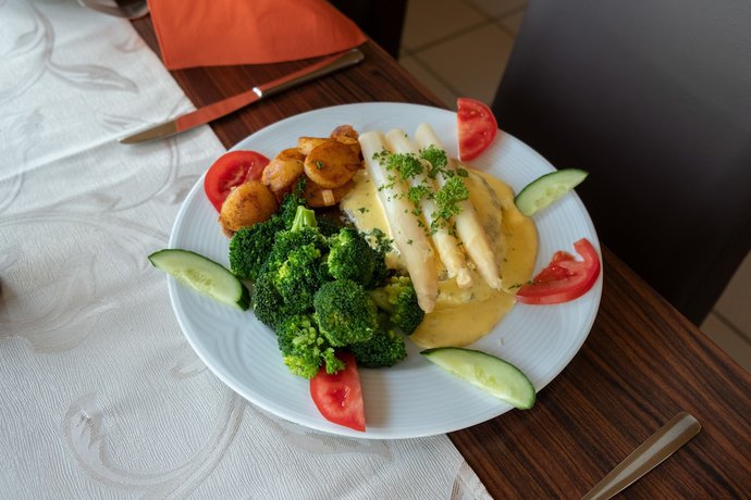 Imagen del bar/restaurante del Schnitzelhaus und Pension Stadt Rosbach. Foto 3
