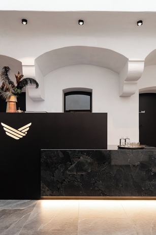 Imagen de los interiores del Schwarzer Adler - Concept Living. Foto 15