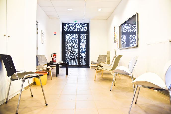 Imagen de los interiores del S\'cool Hostel. Foto 16
