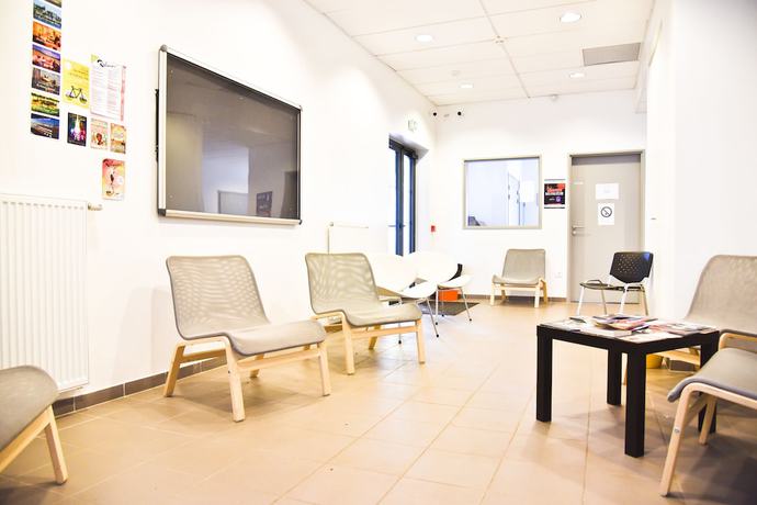 Imagen de los interiores del S\'cool Hostel. Foto 17