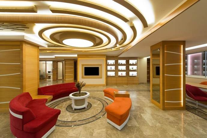 Imagen de los interiores del Scylax Family Club. Foto 20