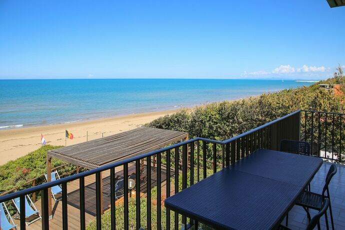 Imagen de la habitación del Sea view and ground floor Apartments le Dune. Foto 13