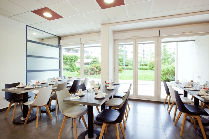 Imagen de los interiores del Séjours and Affaires Grenoble Marie Curie. Foto 18