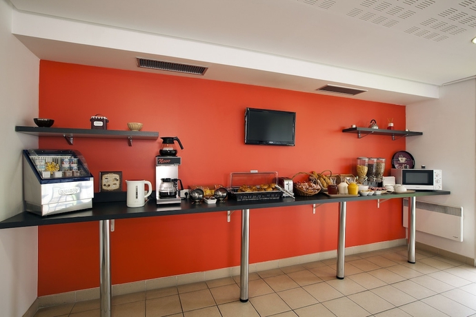 Imagen del bar/restaurante del Séjours and Affaires Paris-ivry. Foto 5