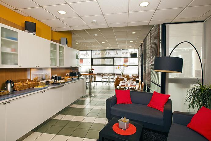 Imagen de los interiores del Séjours and Affaires Rennes De Bretagne. Foto 6