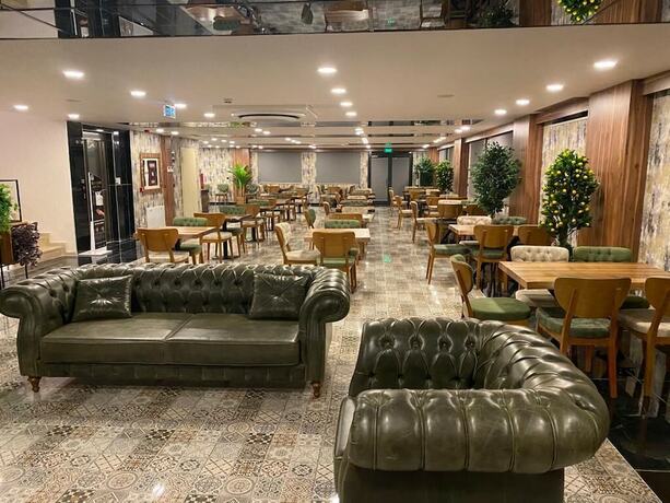 Imagen del bar/restaurante del Seandos Otel. Foto 12