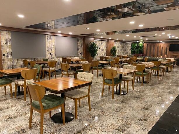 Imagen del bar/restaurante del Seandos Otel. Foto 14