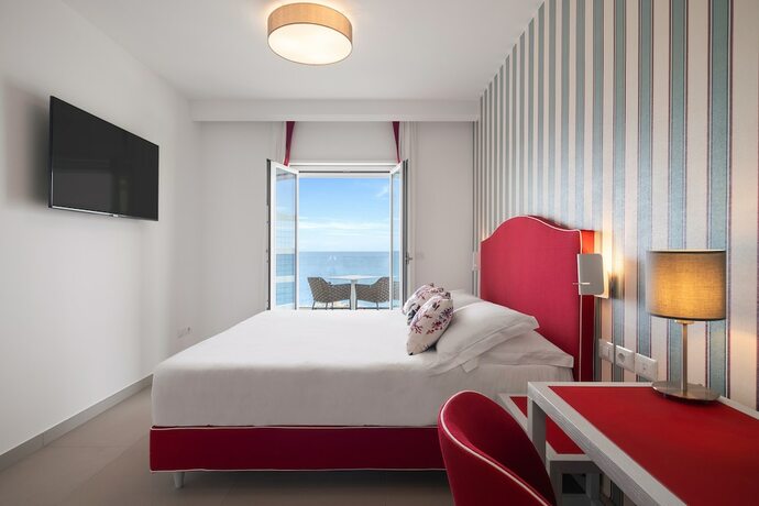 Imagen de la habitación del Seaside Hotel. Foto 19