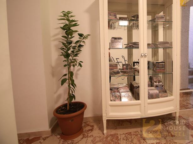Imagen de los interiores del Second House Hotel. Foto 19