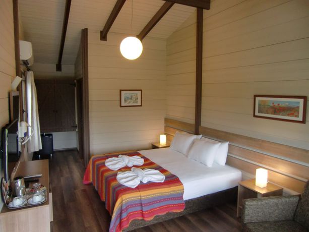 Imagen de la habitación del Sedir Resort - Hotel Rooms, Bungalows and Suites. Foto 7