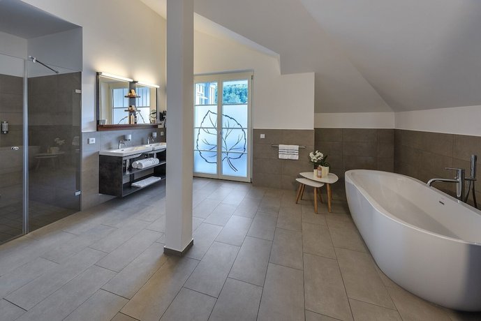 Imagen de la habitación del Seehotel Villa Linde. Foto 16