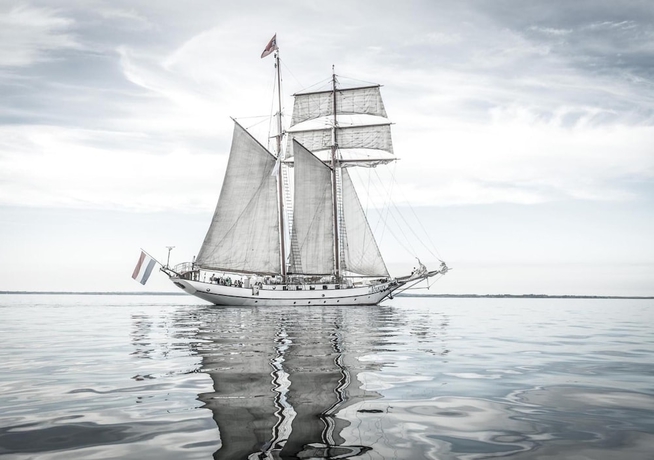 Imagen de la piscina del Segelschiff J.R. Tolkien. Foto 19