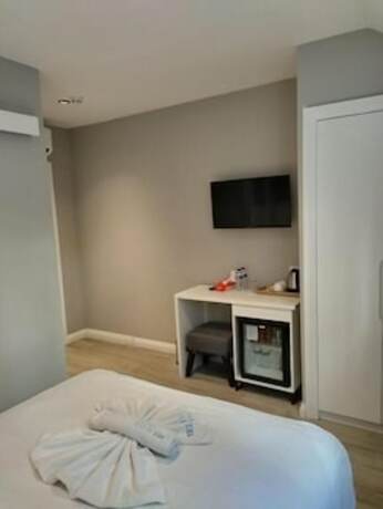 Imagen de la habitación del Sel Suite Hotel. Foto 11